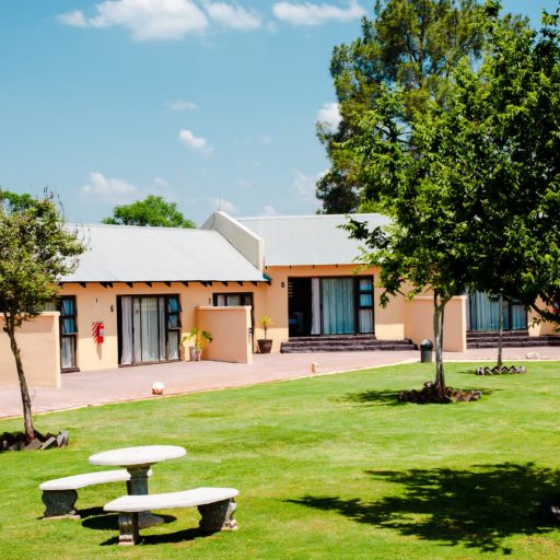 avela-lodge-spa-finding-ourselves-in-the-contentment-of-serving-others